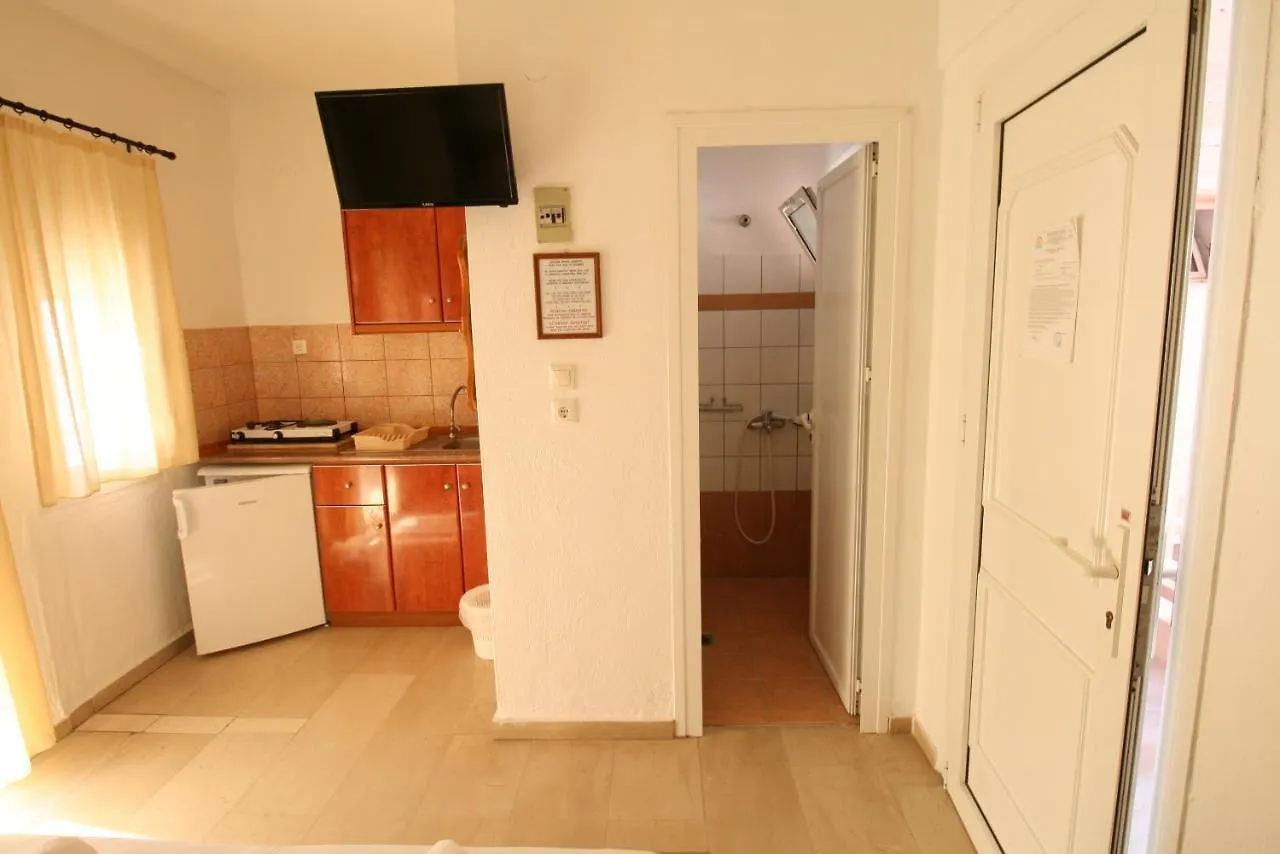 Aparthotel Sarti Center Studios