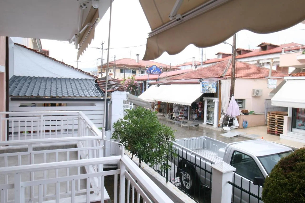 Sarti Center Studios Aparthotel