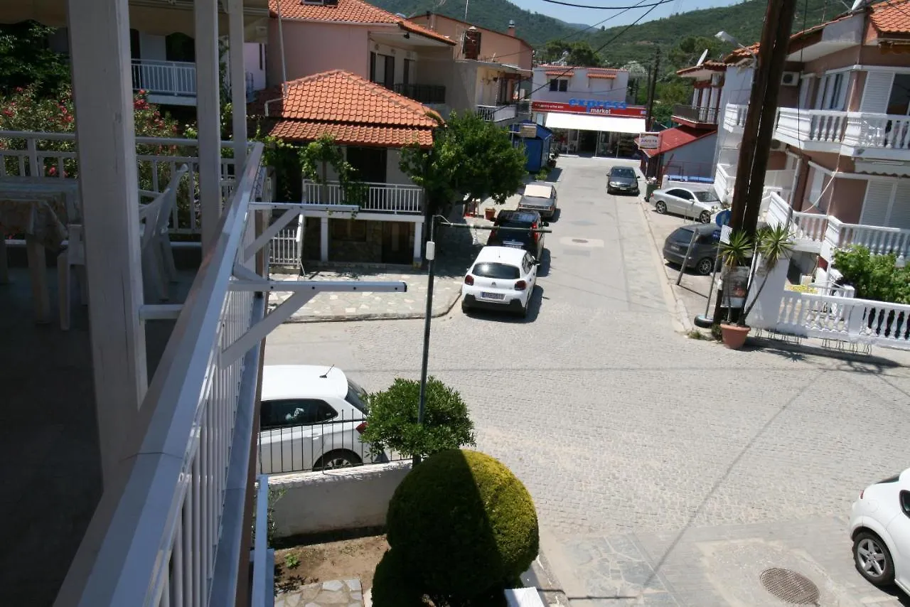 Sarti Center Studios Aparthotel