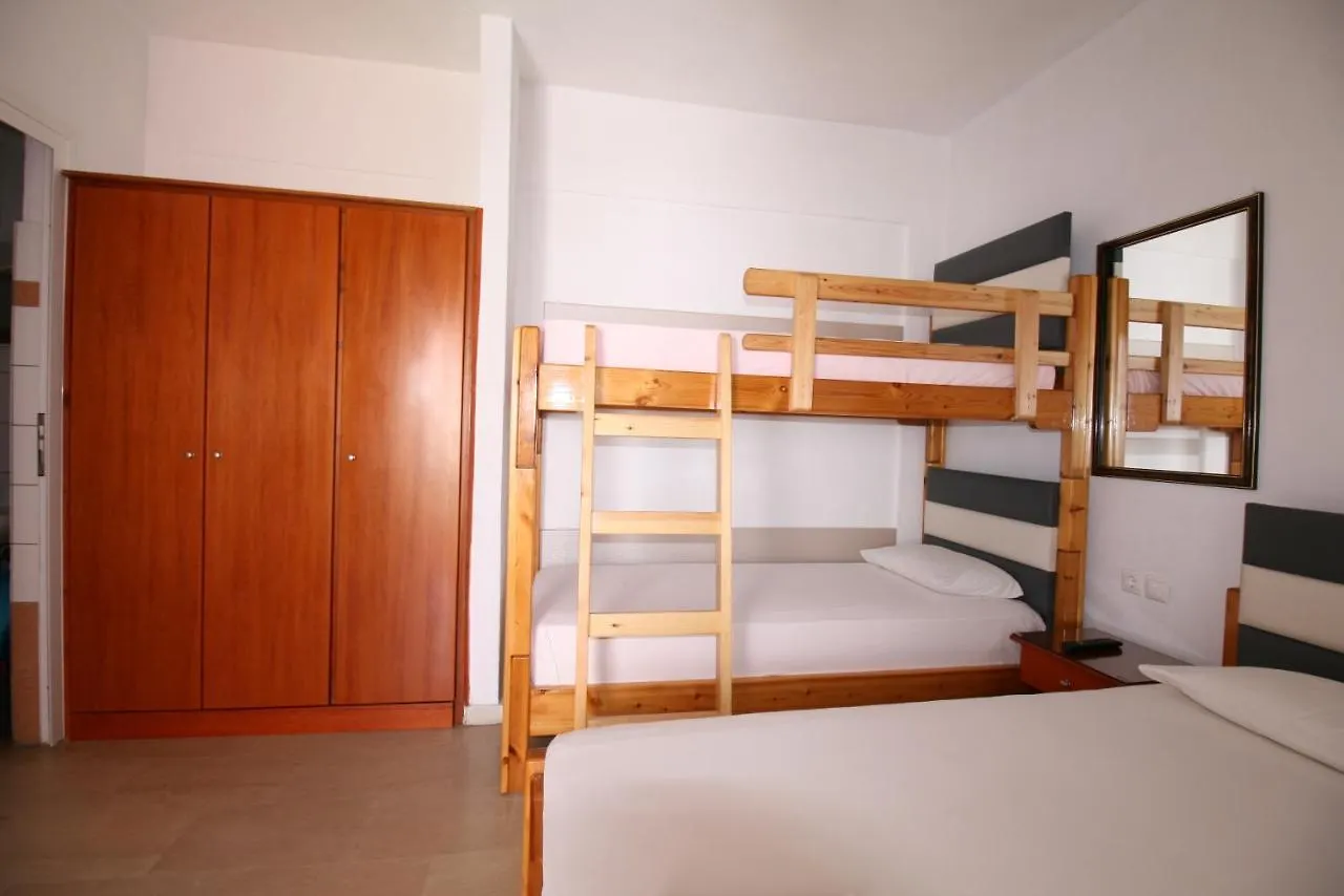 Aparthotel Sarti Center Studios